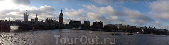 Панорама - мост Вестминстер и здание Парламента