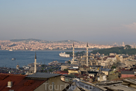 Вид с крыши отеля на Босфор