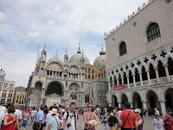 Венеция - палаццо Сан-Марко, вид на дворец Дожей и собор Сан-Марко.
