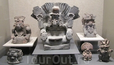 государственный музей археологии. выставлены экспонаты всех цивилизаций и культур заселяющих когда-то Юкатан.