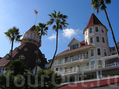 Hotel del Coronado, здесь снимался фильм "В джазе только девушки"