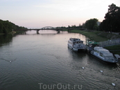 Самая длинная река Словакии. Левый приток Дуная.