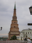 Кремль. Башня Сююмбике. 
Здание расположено в северной части кремля. Один из символов г.Казани. «Падающая» башня. Построена в начале XVIII в. как дозорная ...