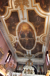 Потолок монастырской церкви украшает изображение Дерева Жизни