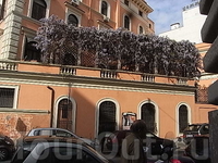 на Via Torino 1