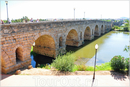 Визитной карточкой Мериды является римский мост Пуэнте-Романо (792 м, 69 арок) на реке Гвадиана, для защиты которого в общем-то и был выстроен город и ...