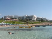 пляж отеля Мелисси_на самом деле все пляжи Кипра муниципальные, так что можно загорать где нравится ;)