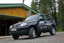 В этой экспедиции вместо "трактора" взяли демонстрационный автомобиль Chevrolet Niva, имя ему дали "Черный Пётр"