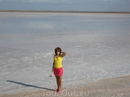 Это соленое озеро на Джербе, здесь добывают соль.