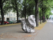 Скульптура на Липовом бульваре