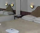 Фото Sullies Suites