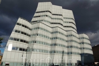 Одно из моих любимых зданий "IAC building", его построили по проекту архитектора Фрєнка Генри.