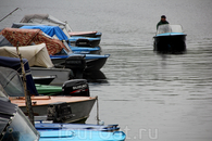 Лодки рыбаков на Ладожском озере