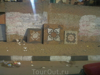 в Каире, выставка плитки у магазина