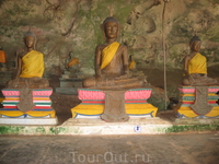 храм Будды в пещере