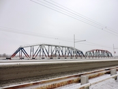 Железнодорожный мост через Днестр. В честь дружбы между Россией и ПМР он раскрашен в цвета флагов двух стран,хотя на фото это видно плохо