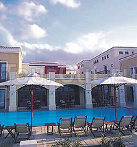 Фото отеля Plaza Spa Suites Фото отеля Plaza Spa Suites