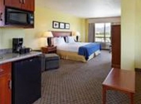 Holiday Inn Express Hotel & Suites Trincity