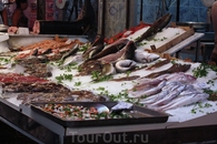 рыбный рынок в деревушке