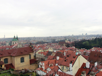 Перед нами постепенно открывается панорама города - захватывает дух от красоты. 