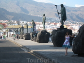 Candelaria - статуи менсеев гуанчей, которые правили на Тенерифе до испанского завоевания