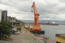 Сантус-крупнейший морской порт в Южной Америке