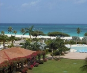Oceania Deluxe Beachfront Resort