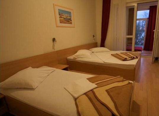 Aparthotel Castrum Novum