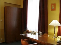 Cloister Inn
