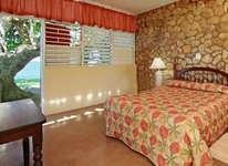 Miramar Villas