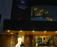 Фото отеля Sun Hills Suites Hotel