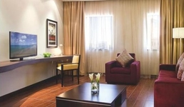 Movenpick Dubai The Square