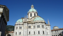 Como Cathedral.В Комо тоже есть Дуомо как и в Милане,может быть менее грандиозный,но если сопоставить с размерами самого Комо....