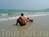 Мои мужички на пляже Чавенг (нам он очень понравился)