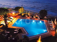 Zephiros Beach Hotel