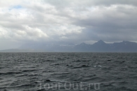 Сенья (Senja) — второй по величине остров в Норвегии (не считая архипелаг Шпицберген). Расположен почти посередине береговой линии фюльке Тромс. Неподалёку ...
