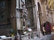 Картины,скульптуры,лепка,мраморный пол -сказочна и божественна  церковь  Сан-Винченцо-э-Анастасио.