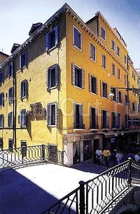 Фото отеля San Marco Palace Suites
