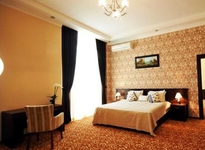 Central Park Hotel