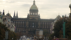 Прага-здание Национального музея на Вацлавской площади