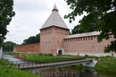 Быть в Смоленске и не увидеть крепостную стену - все равно, что приехать к нам в Калининград и пропустить Музей янтаря