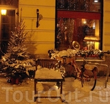 Рождественское оформление Pierre Cafe на Ратушной площади.