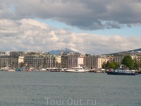 Женевское озеро и в облаках МонБлан маячит