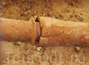 Водопроводные трубы, которым всего более 4000 лет. А в каком они состоянии! :))