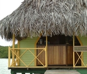 Punta Caracol Acqua Lodge