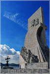 Неподалеку от монастыря стоит Памятник Первооткрывателям. Этим монументом режим Салазара выражал патетическую надежду на возвращение блестящего прошлого.