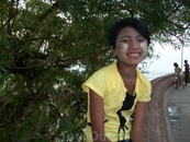 улыбка юной Бирмы