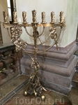 Канделябр в храме Девы Марии