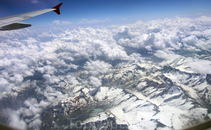 Как все хорошее, поездка подошла к концу. На следующий день примерно в то же время я уже созерцала заснеженные вершины Альп из окошка самолета, приближаясь ...