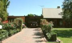 19 On Nixon Fully Self Contained B&B Accommodation Corowa